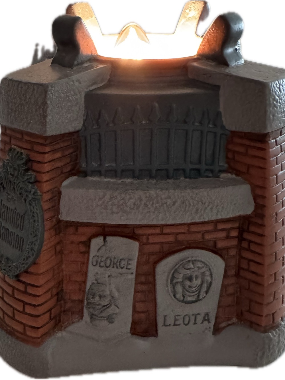 Scentsy Disney haunted mansion warmer - Picture 5 of 7